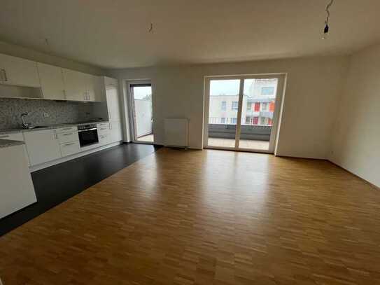 **** 3 Zi Wohnung mit großen Balkon ***