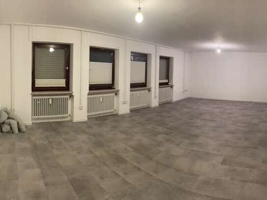 Schöne 2-Zimmer-Wohnung mit Einbauküche in Trier