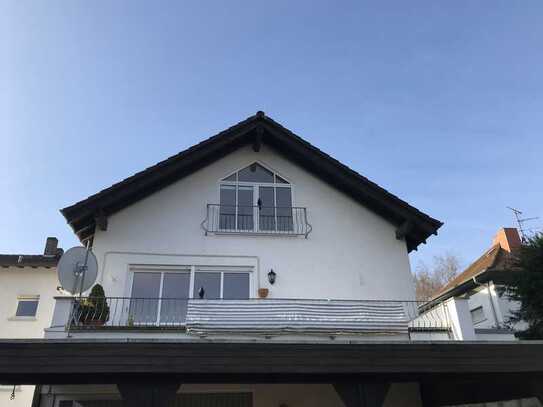 Schöne 2-Zimmer-Wohnung mit Balkon und Einbauküche in Dieburg