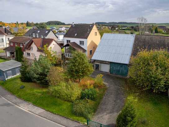 Einfamilienhaus mit Scheune und großem Grundstück im Ortskern von Seelbach