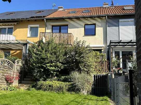 Gepflegtes Reihenmittelhaus mit raffinierten Ein- und Ausbauten in bevorzugter Lage von Wolfenbüttel