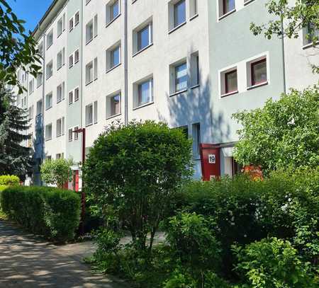 Zu Fuß in den Volkspark Friedrichshain u. zum Alexanderplatz/Ruhige, helle Whg. mit gutem Grundriss