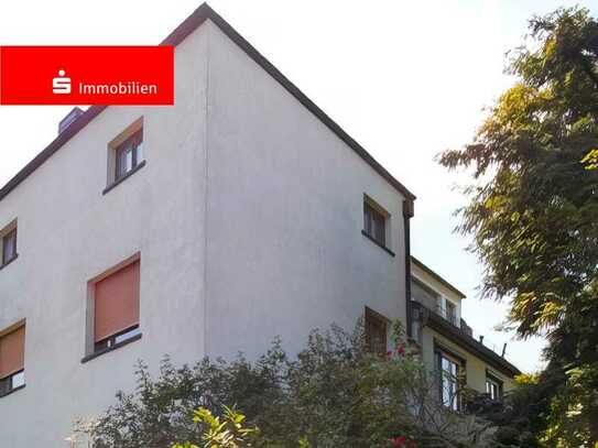 Frankfurt-Rödelheim: Schönes Ernst-May-Haus in einzigartiger Lage am Grüngürtel/Niddapark
