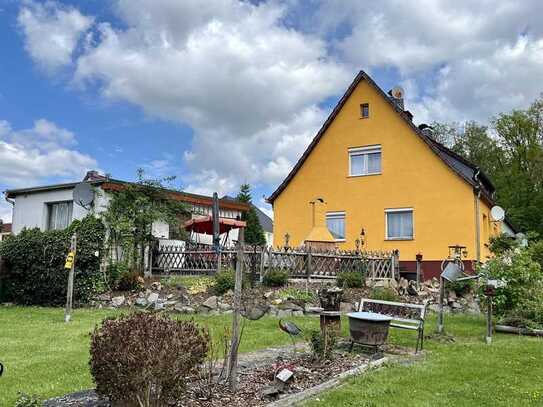 Auf der Sonnenseite!
Doppelhaushälfte mit Garage