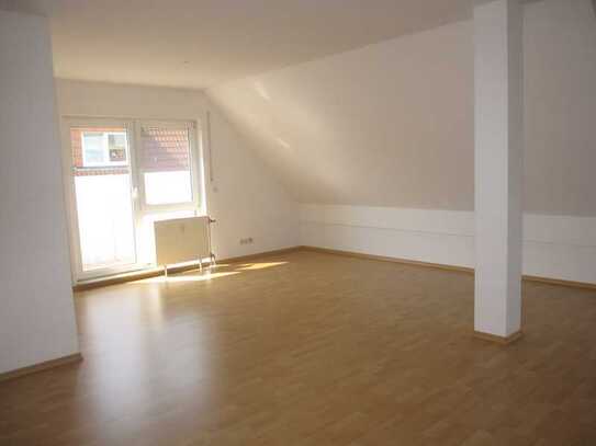 Schöne 3-Zimmer-Maisonette-Wohnung mit Balkon in Fürth-Dambach