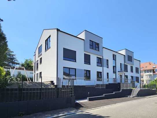 Barrierefreie Neubauwohnung mit Dachterrasse in schöner Höhenlage