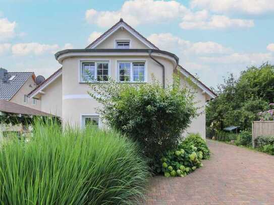 Wunderschöne helle 2-Zi.-Plus-Maisonettewohnung mit eigenem Garten und Carport in Oranienburg