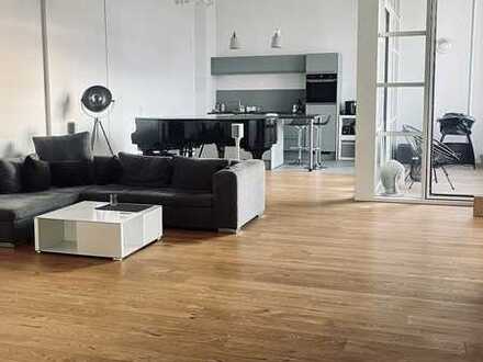 Exklusives Loft mit lichten Räumen und großzügigem Balkon