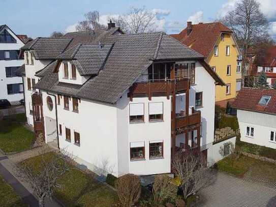 Großzügige 3,5 Zimmerwohnung in ruhiger Lage mit Tiefgarage & Balkon