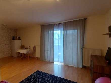 Schöne 1-Zimmer-Wohnung mit Balkon und EBK in Zwingenberg