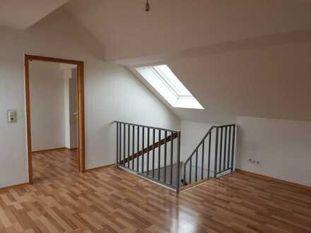 Attraktive, ruhige 2,5-Zimmer DG-Maisonette Wohnung mit Balkon in Schwäbisch Gmünd