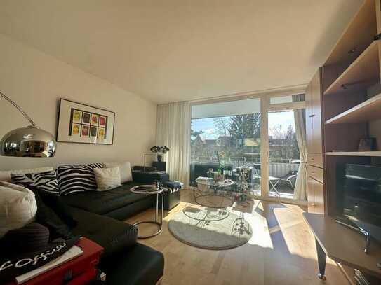 Lichtdurchflutete. moderne 3-Zimmer-Wohnung mit Balkon und Einbauküche