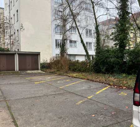 Stellplatz Birkbuschstraße 89, 12167 Berlin (Nähe Schloßstr.) zu vermieten