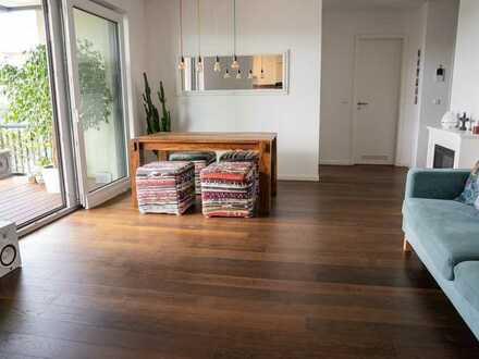 Möbilierte 3 Zimmer-Wohnung mit Südbalkon und hochwertiger Ausstattung in top Lage in Frankfurt