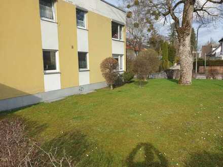 Stilvolle, sanierte 1-Zimmer-Wohnung mit Balkon in München