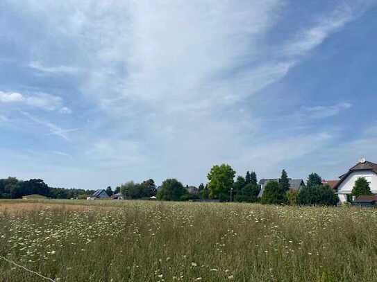 Grundstück mit Feldblick in zweiter Reihe in Stahnsdorf-Güterfelde