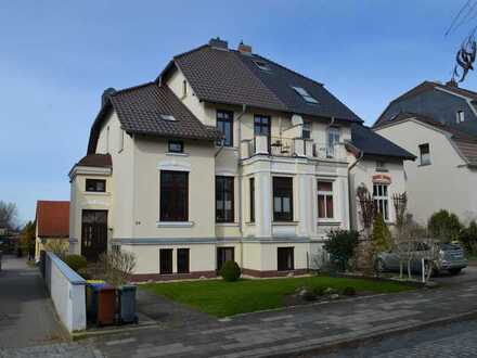 Stilvolle, elegante, historische Doppelhausvilla in Rostock-Brinkmansdorf mit 3 Wohneinheiten