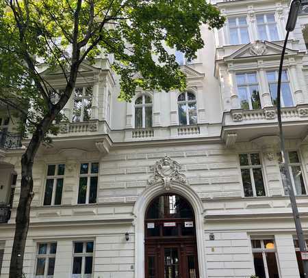 Kyffhäuser Str. 10 - 2-Zimmer Altbau - 1. OG Gartenhaus Balkon Dielenboden ruhige Lage von privat