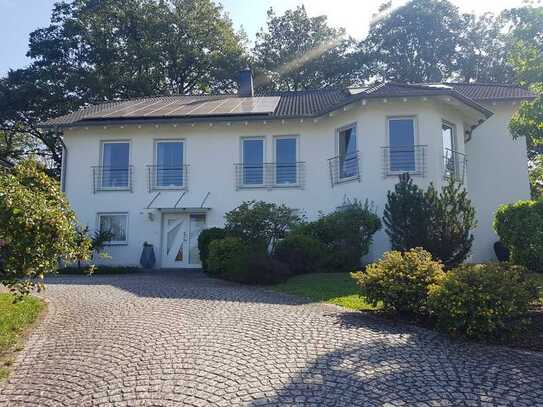 Große und hochwertige Wohnung in Toplage