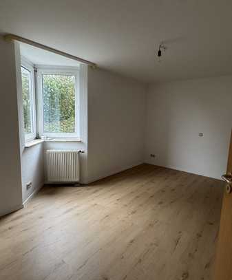 Renovierte 4-Zimmer-Wohnung mit Balkon in Homberg