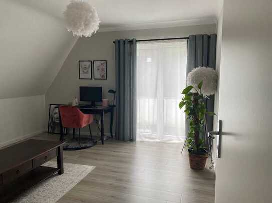 2-Zimmer-Wohnung mit Balkon und Einbauküche in Poppenbüttel, Hamburg