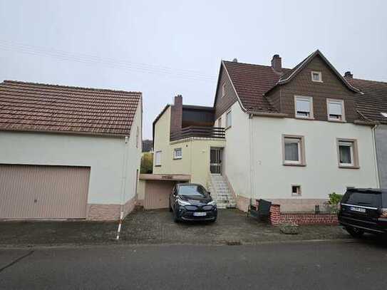 Hüffler - 1-Familienhaus DHH mit Nebengebäude