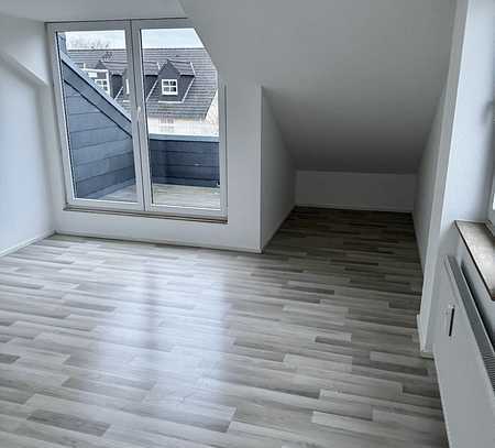 Ihre Neue Dachgeschosswohnung, Baujahr 2018, Stellplatz/Garage anmietbar