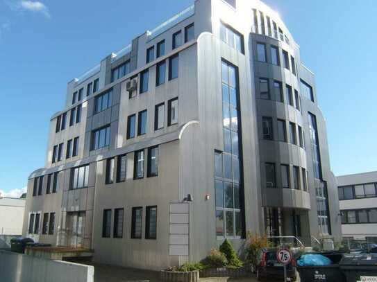 397 m² hochwertige Multifunktionsfläche mit 383 m² Bürofläche