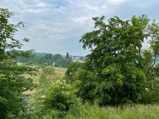 Baugrundstück mit herrlichem Ausblick auf die Stadt Zwickau!