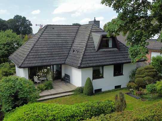 Schönes Einfamilienhaus
mit home-office /Einliegerwohnung
an der Hamburger Stadtgrenze