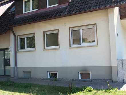 Vollständig renovierte 3-Raum-EG-Wohnung mit Balkon und Einbauküche in Münstertal/Schwarzwald