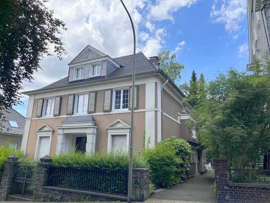 Charmante Villa mit Potenzial für Mehrgenerationenwohnen in Remscheid-Innen