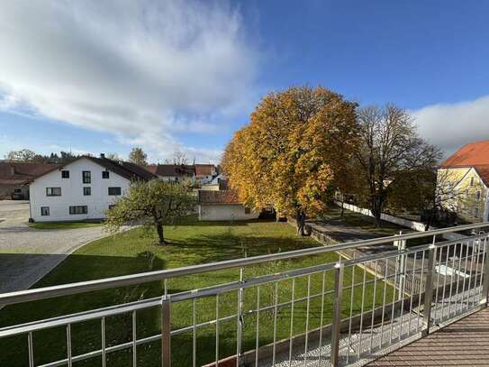 NEUBAU - ERSTBEZUG ! 3-Zi.-Whg im Herzen von Forstinning