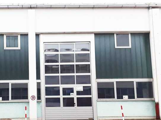 Moderne Lagerhalle und Büro in München – Mit Rolltor, ohne Provision