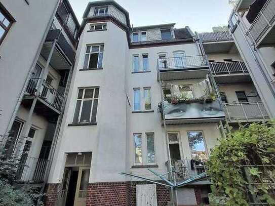 Großzügiger denkmalgeschützter Altbau Nähe Schwanenteich