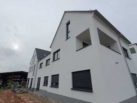 Moderne 4 Zimmer-Maisonette-Wohnung