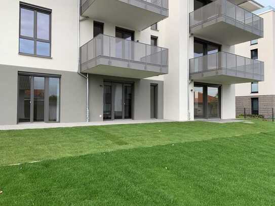 Großzügige 4-Zi-Neubauwohnung mit Garten in sehr guter Lage