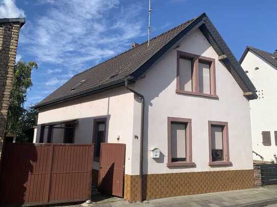 Schönes Einfamilienhaus mit Garten in Heßheim zu verkaufen