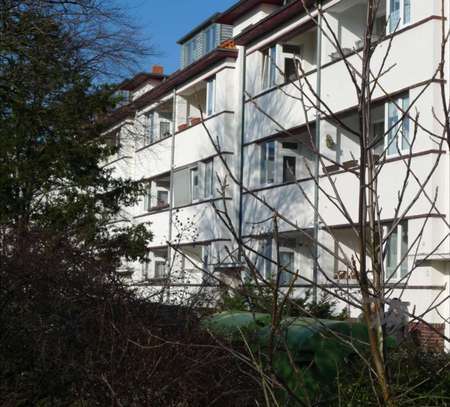 Komplett sanierte 2-Zi-Whg. mit Balkon