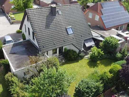 * Ihr neues Familiendomizil *
Schönes Einfamilienhaus mit Garten in ruhiger Lage,
Rheine-Schotthoc