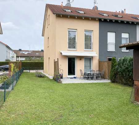 Modernes, sonniges, Reiheneckhaus (BJ 2000) mit großem Garten, Terrasse, 2x Stellplatz