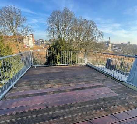 Schöne Terrassenwohnung im Herzen der Stadt in A Lage