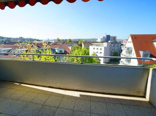 GEPFLEGT&HELL MIT SONNENBALKON*BARRIEREFREI VON DER TIEFGARAGE IN DIE WOHNUNG*