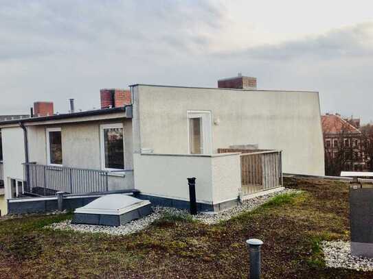 Moderne DG im Penthousestil mit Südterrasse und Balkon