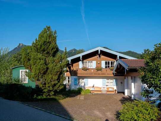 Landhausvilla mit Blick zur Kampenwand und Zellerhorn