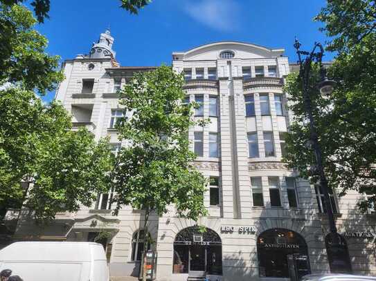 Kurfürstendamm - Repräsentative, helle Bürofläche in Pracht-Altbau