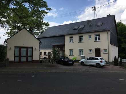 Wunderschöne 4 Zimmer-Wohnung mit Einbauküche