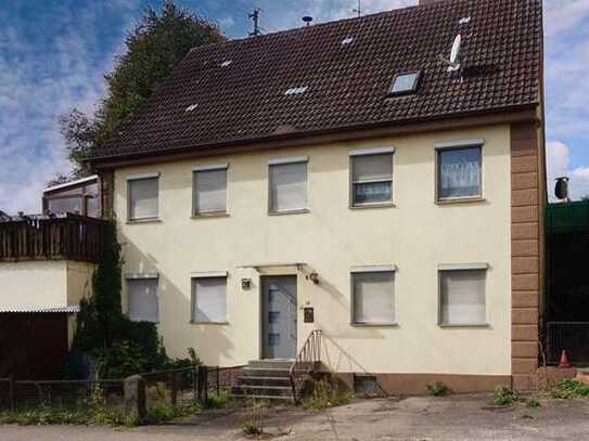 Renovierungsbedürftiges Einfamilienhaus in Bopfingen Oberdorf mit schönem Balkon