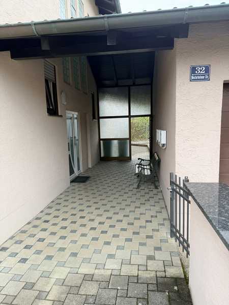                                                               Geschmackvolle Wohnung mit vier Zimmern sowie Balkon und EBK in Stammham                                                       in Stammham (Altötting)