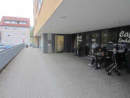 ab 60 Jahren-betreutes Wohnen 2-ZI-mit Balkon und EBK in Reutlingen